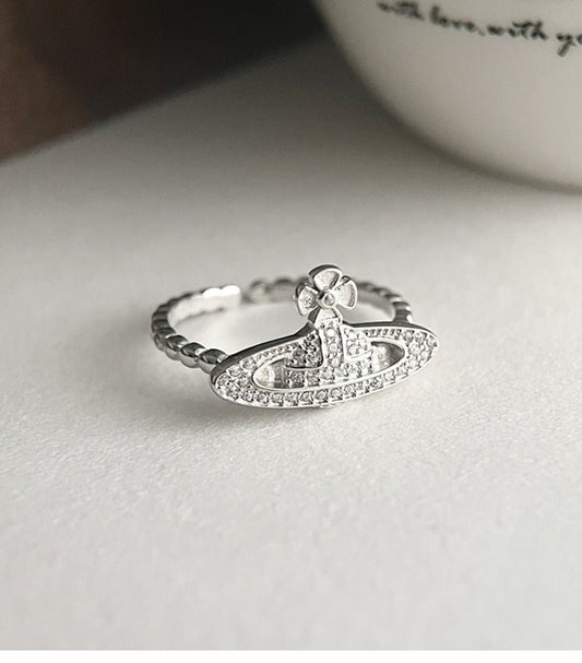 925 Sterling Silver Luxury Diamond - Studded Saturn Silver Bead Ring - Figgostyle