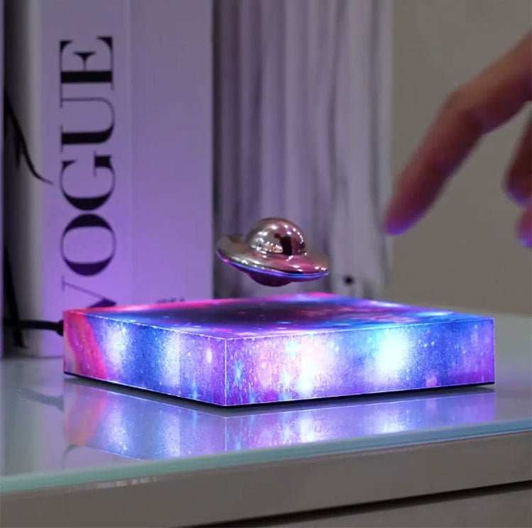 Magnetic Levitation Decor Display UFO - Figgostyle